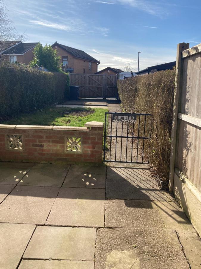 Cheshire Home Stays Crewe Exterior foto